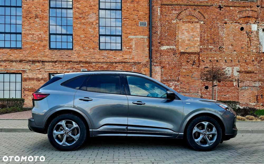 Ford Kuga - 4