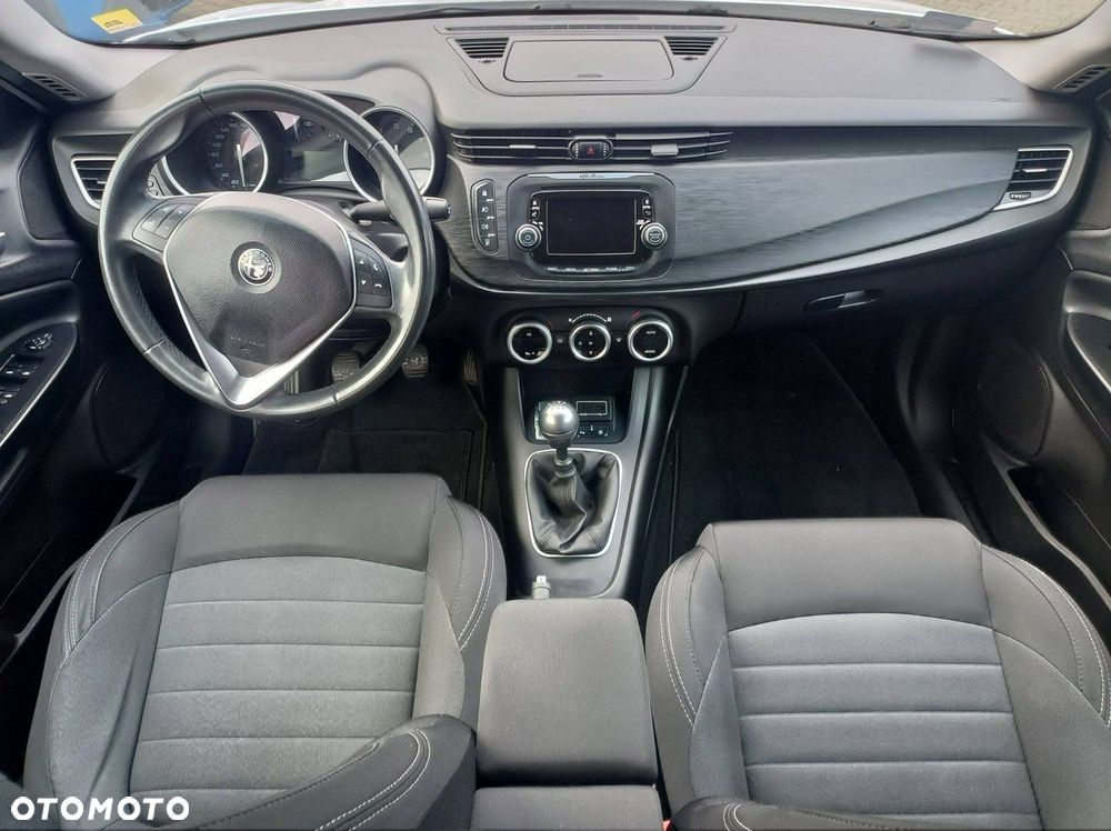 Alfa Romeo Giulietta - 9