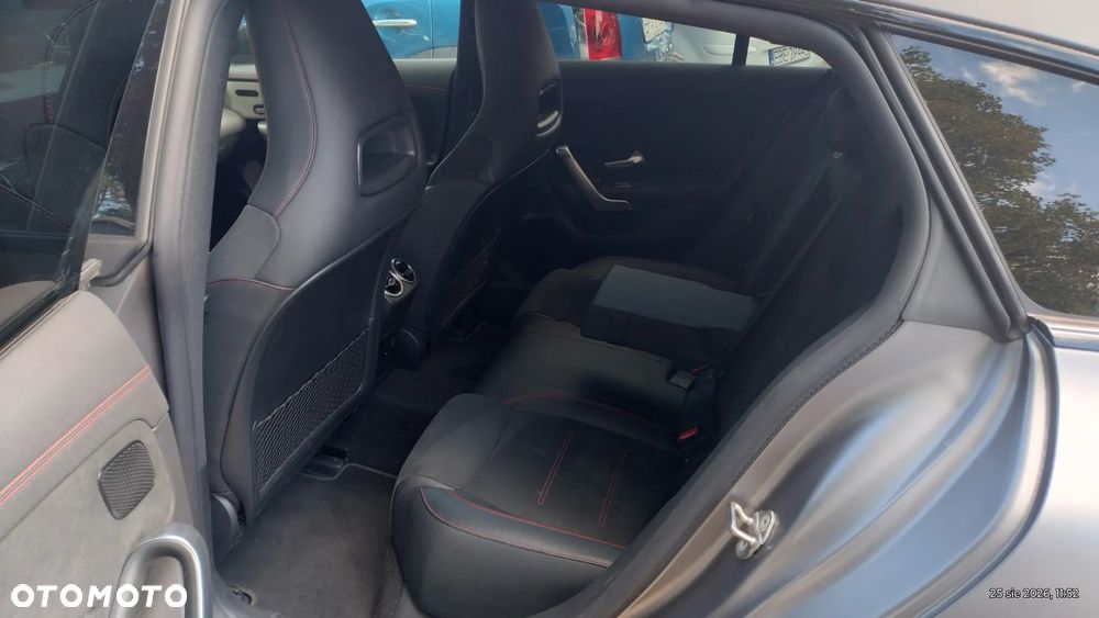 Mercedes-Benz CLA 250 e 8G-DCT AMG Line - 20