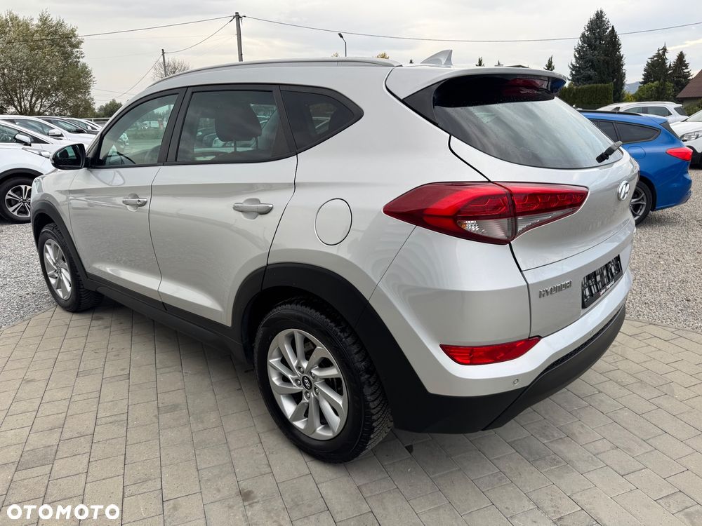 Hyundai Tucson 1.7 CRDI BlueDrive Comfort 2WD - 10