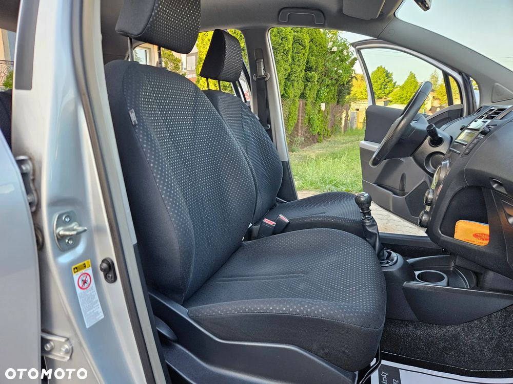 Toyota Yaris 1.33 Prestige - 29