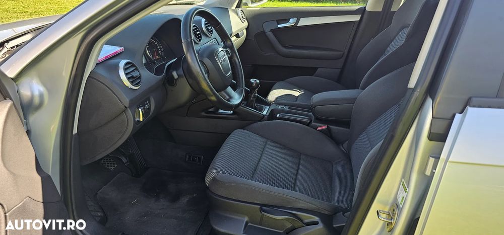 Audi A3 2.0 TDI Sportback DPF Attraction - 6