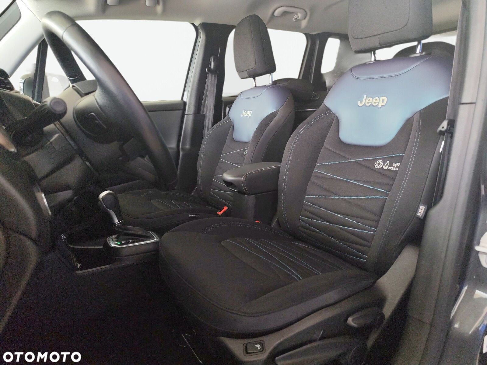 Jeep Renegade 1.5 T4 mHEV Upland FWD S&S DCT - 10