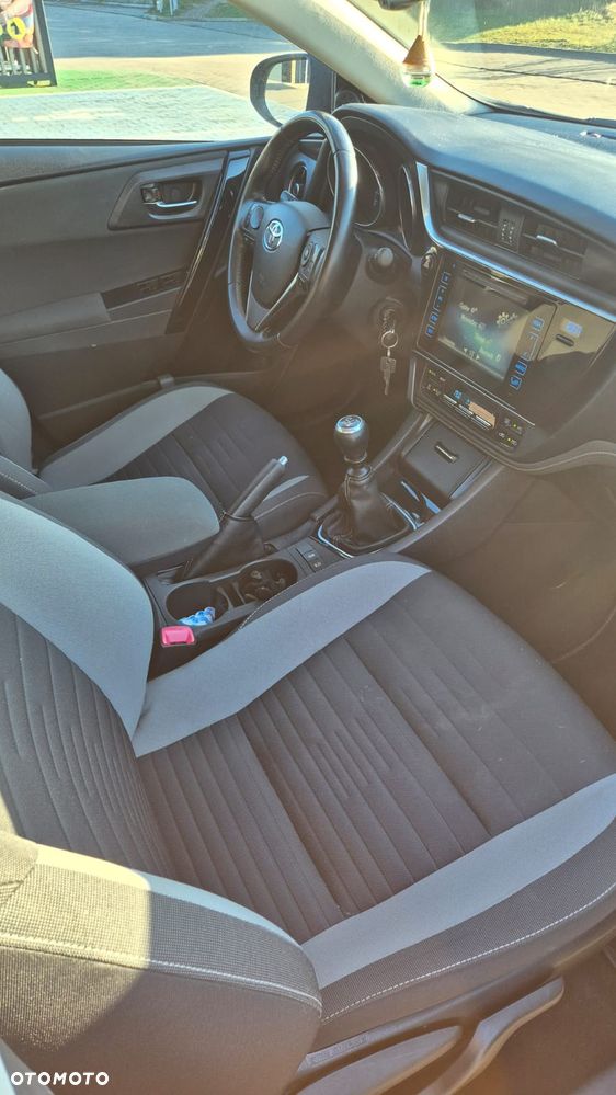 Toyota Auris 1.2 Turbo Executive - 10