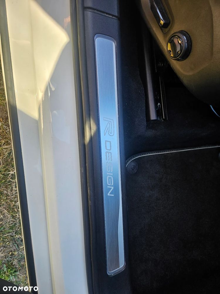 Volvo V90 D4 R-Design - 22