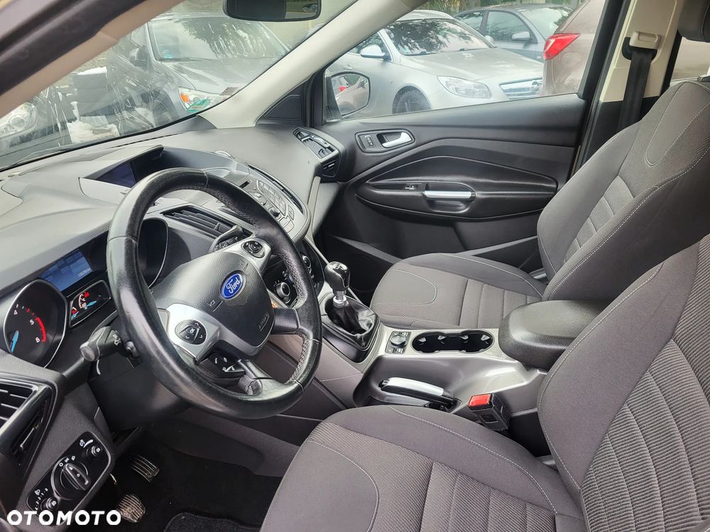 Ford Kuga 2.0 TDCi 4x4 Trend - 12