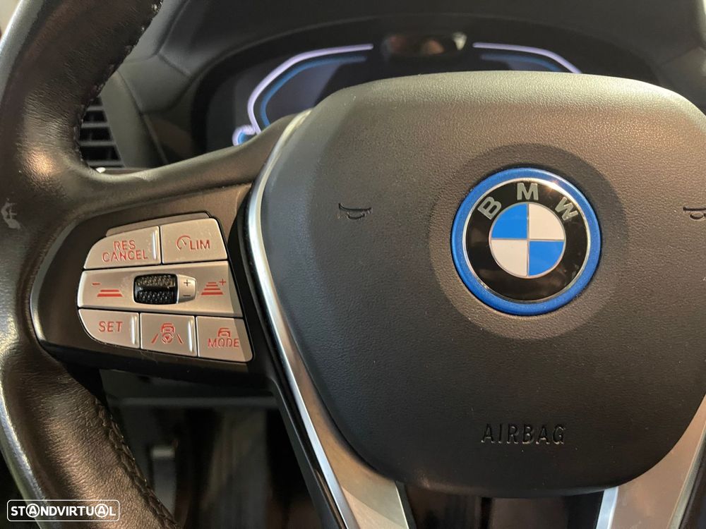 BMW iX3 Inspiring - 33