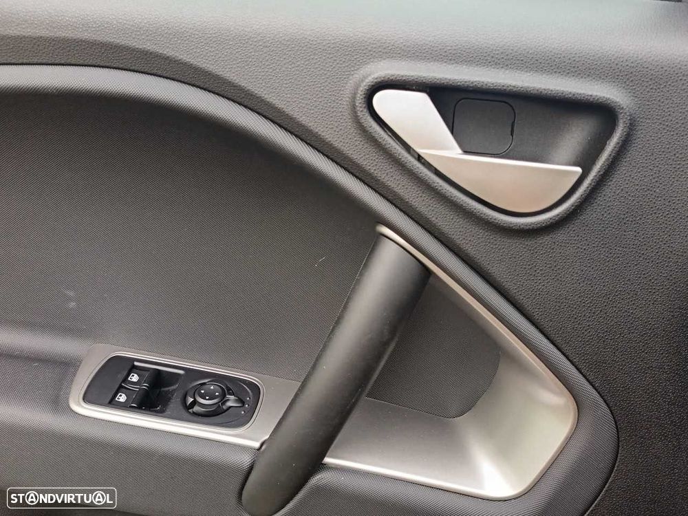 Alfa Romeo MiTo 1.3 JTDM - 11