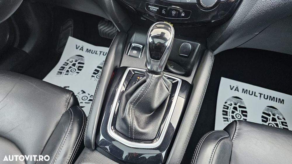 Nissan Qashqai 1.2 DIG-T Start/Stop X-TRONIC Tekna - 2