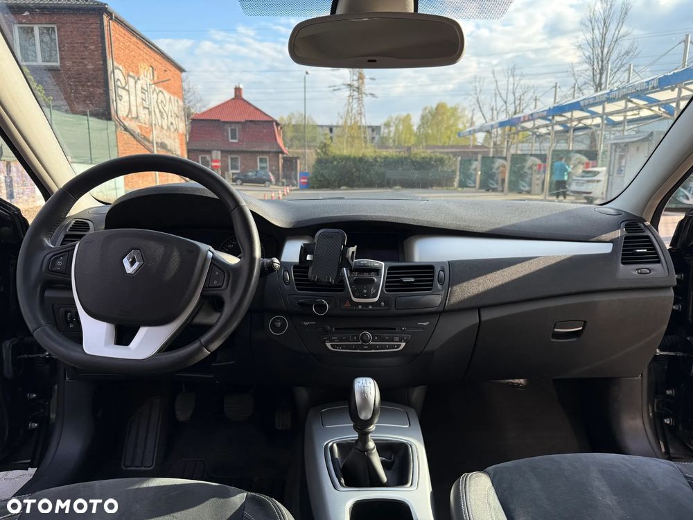 Renault Laguna dCi 150 FAP Dynamique - 12