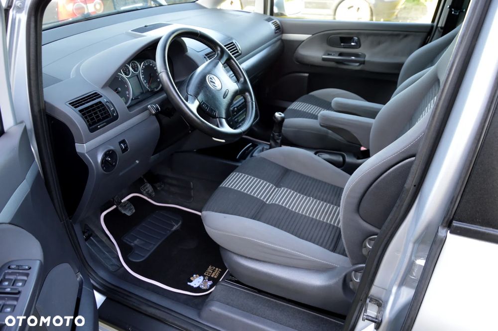 Volkswagen Sharan 1.9 TDI 4Motion United - 1