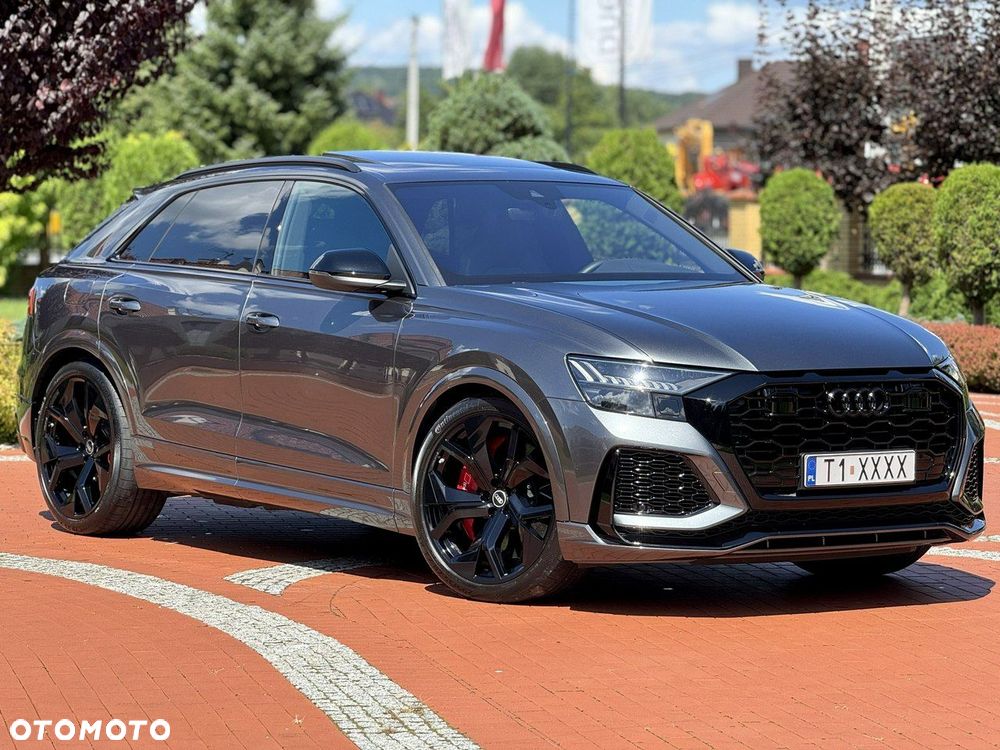 Audi RS Q8 - 2