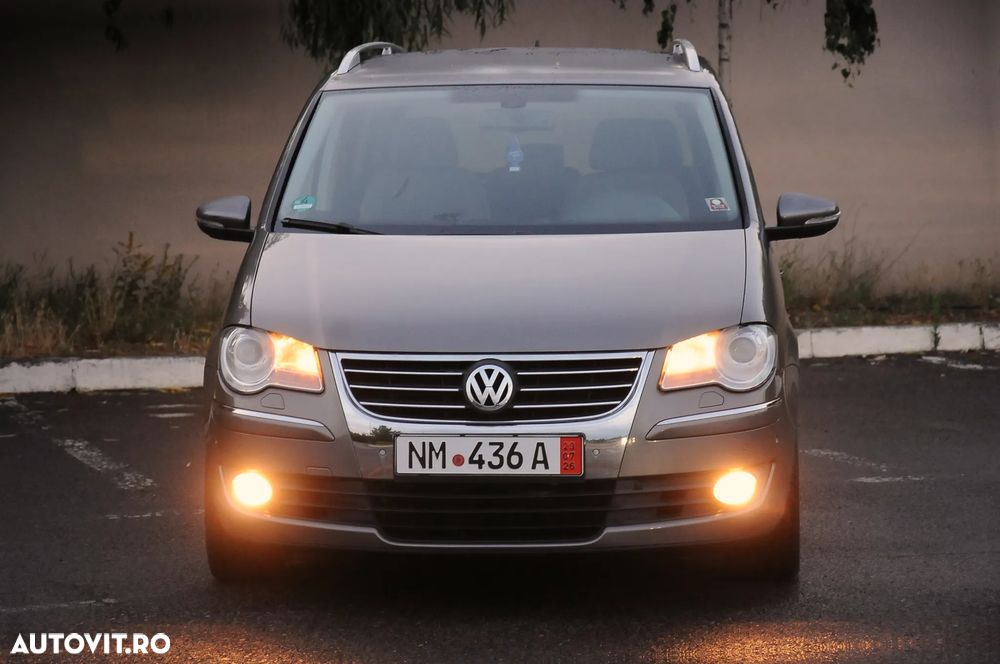 Volkswagen Touran - 5