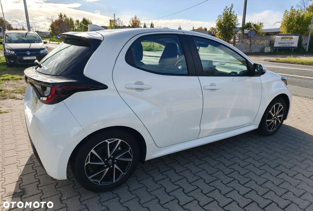 Toyota Yaris - 16