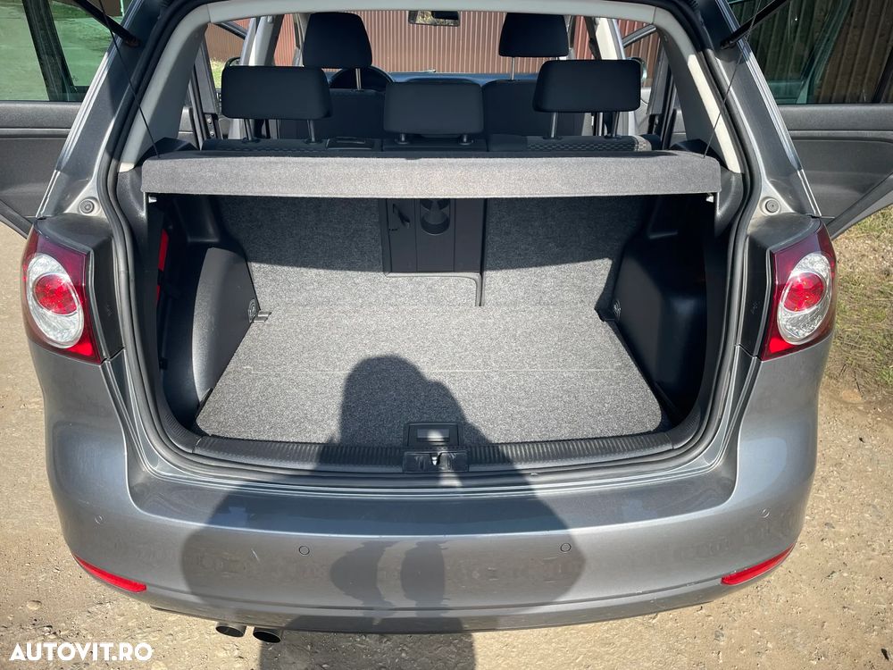 Volkswagen Golf Plus - 13