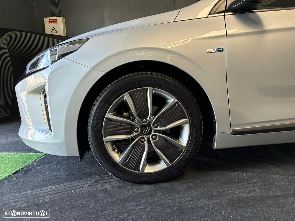 Hyundai Ioniq 1.6 GDI HEV - 13