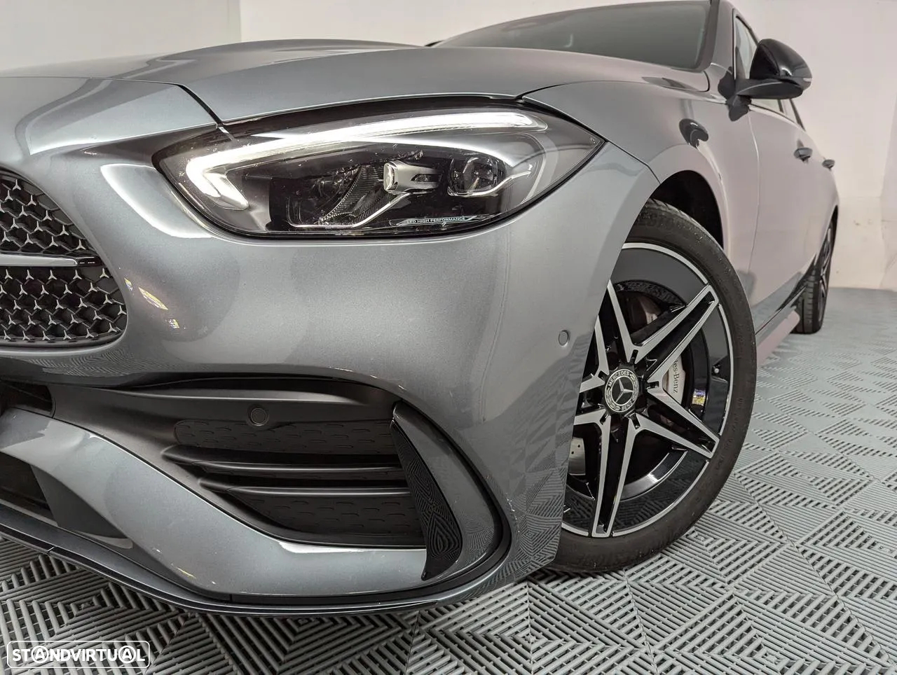 Mercedes-Benz C 300 d AMG Line - 15
