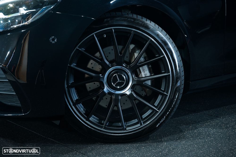 Mercedes-Benz E 300 de 9G-TRONIC AMG Line - 4
