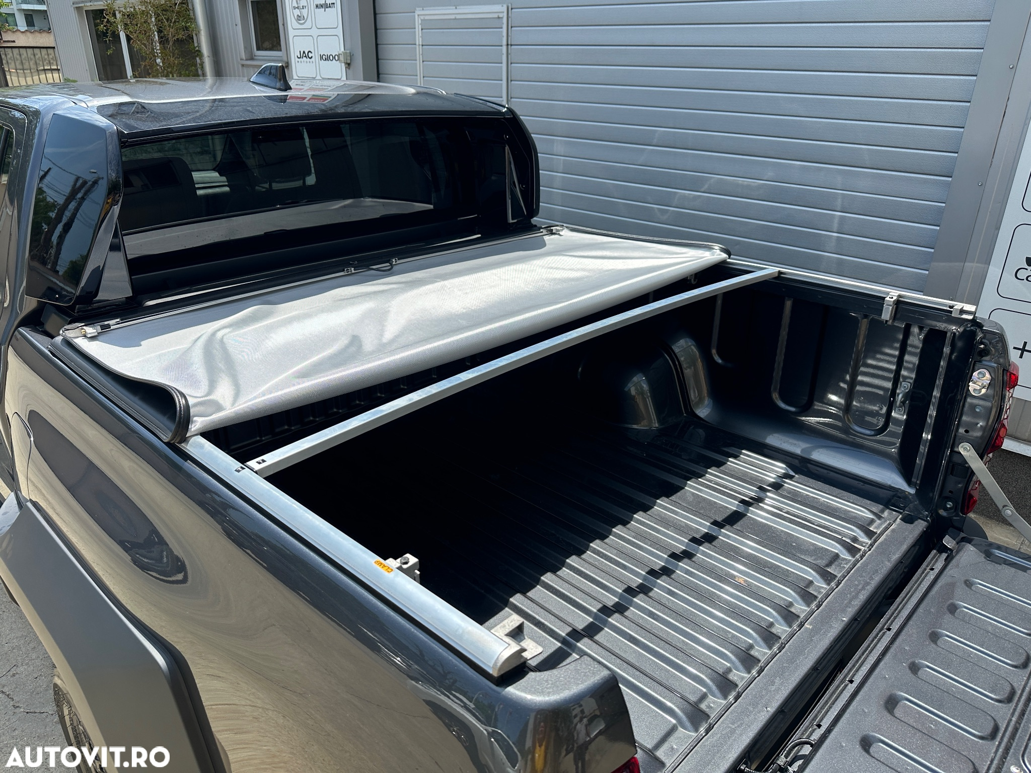 Toyota Hilux 2.8D 204CP 4x4 Double Cab AT GR Sport - 14