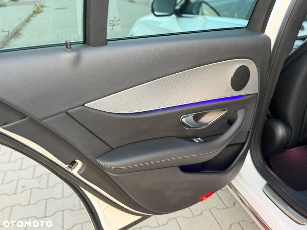 Mercedes-Benz Klasa E 220 d 9G-TRONIC Avantgarde - 28