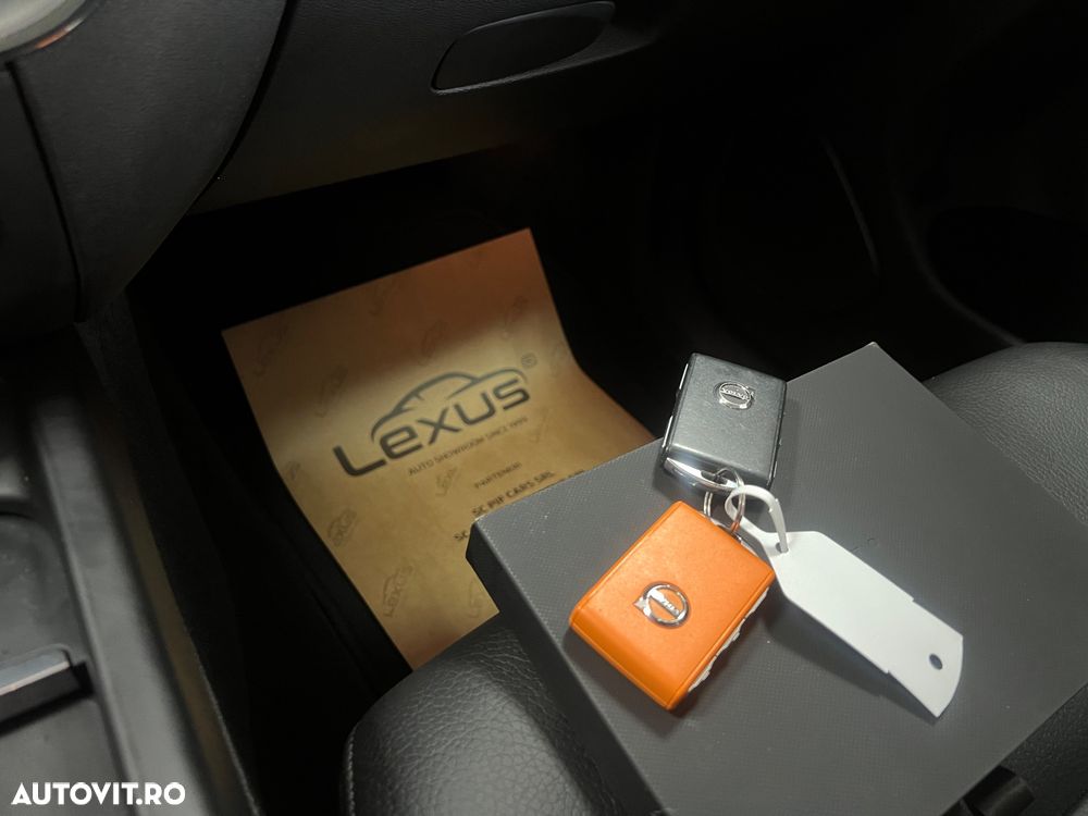 Volvo XC 60 T6 AWD Recharge Geartronic Inscription Expression - 37