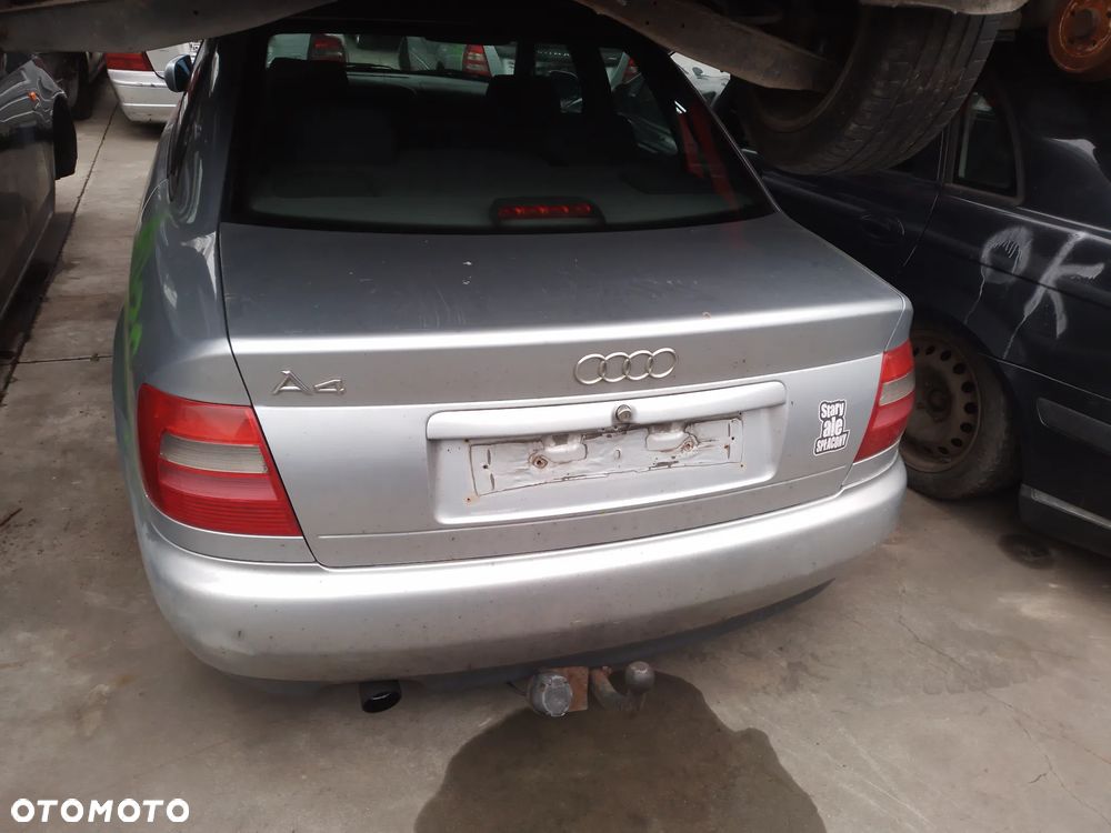 AUDI A4 B5 94-99  1.6 AHL   PÓŁOŚ PRAWA LEWA KRÓTKA DŁUGA - 27