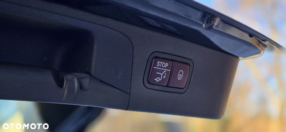 Mercedes-Benz GLC - 9