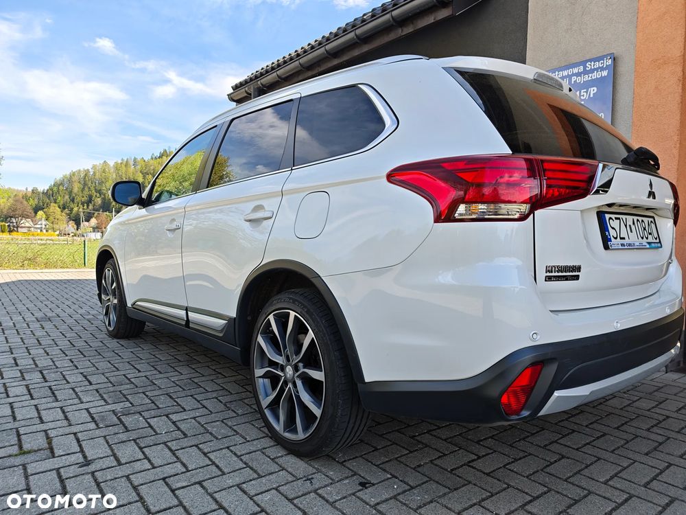 Mitsubishi Outlander 2.0 4WD CVT Diamant Edition+ - 3