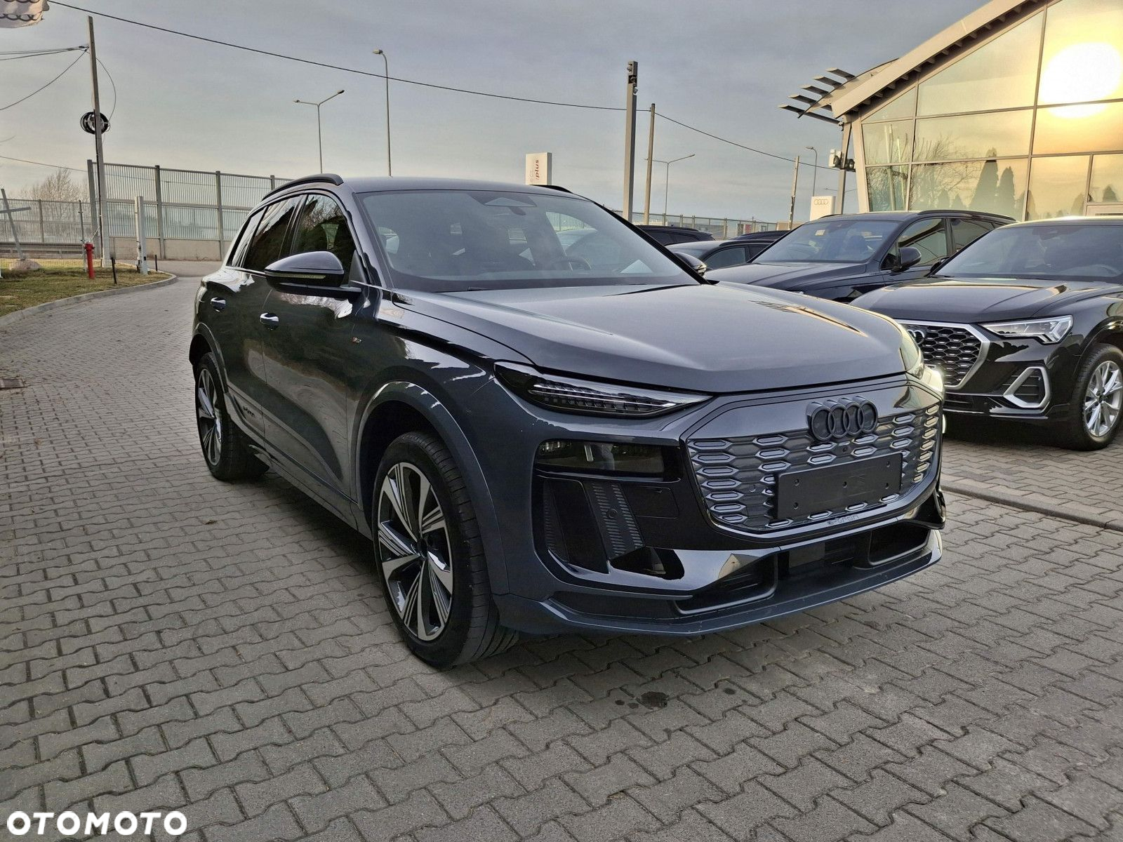 Audi Q6 - 10