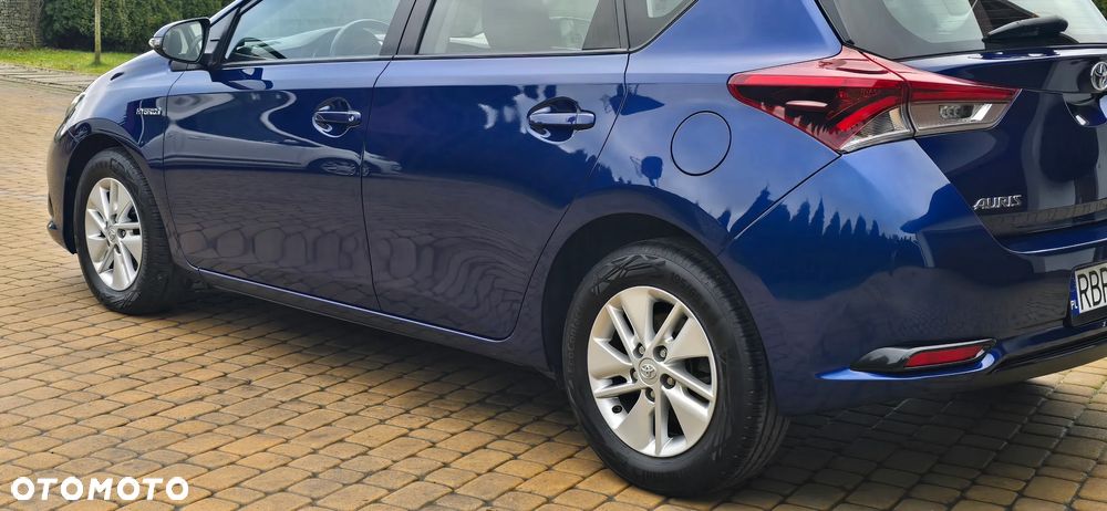 Toyota Auris - 15