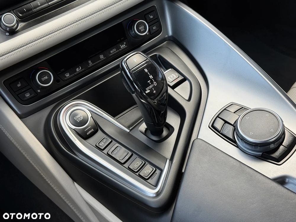BMW i8 Standard - 28