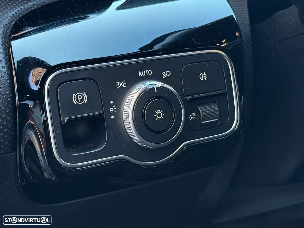 Mercedes-Benz A 180 Limousine - 27