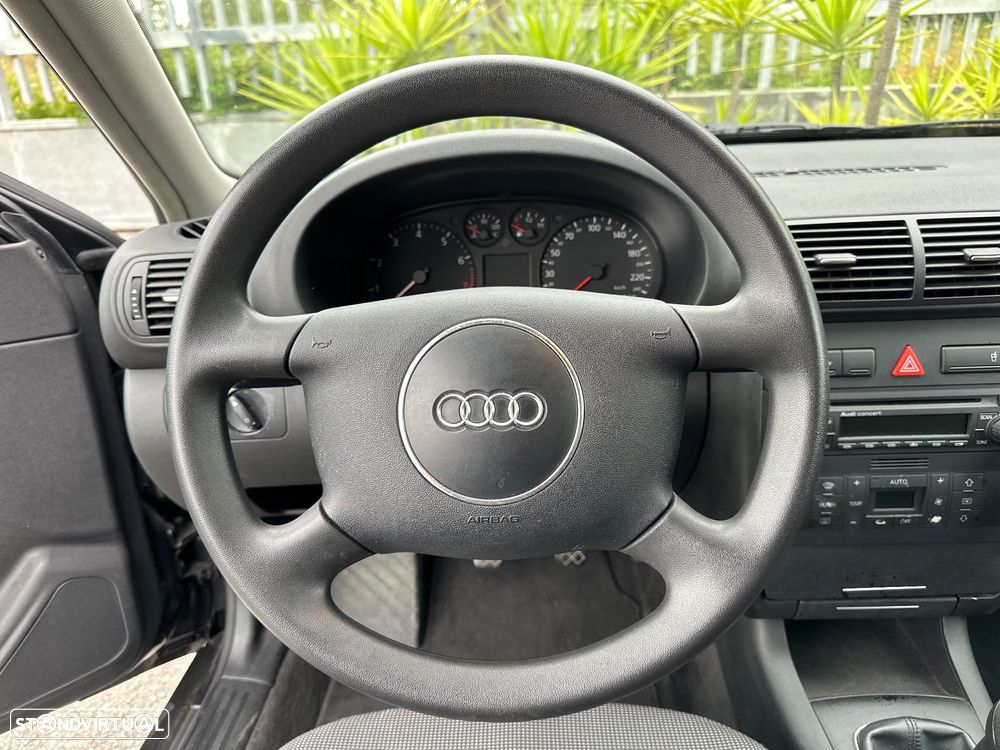 Audi A3 1.6 Ambition - 9