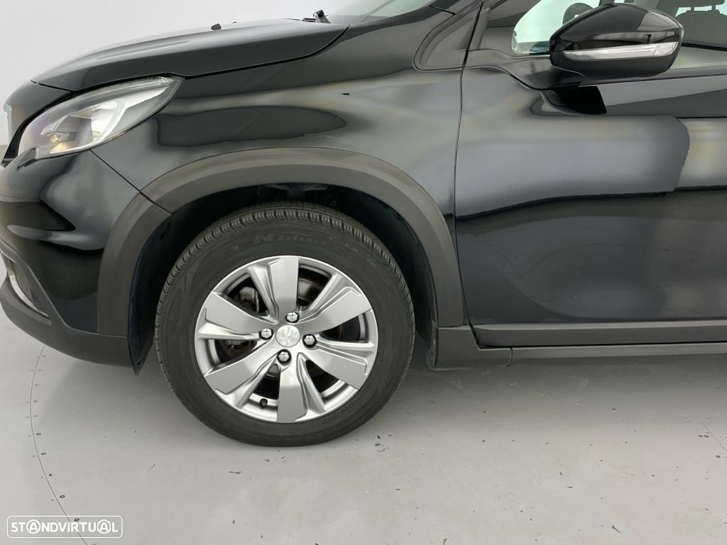 Peugeot 2008 1.2 PureTech Signature - 20