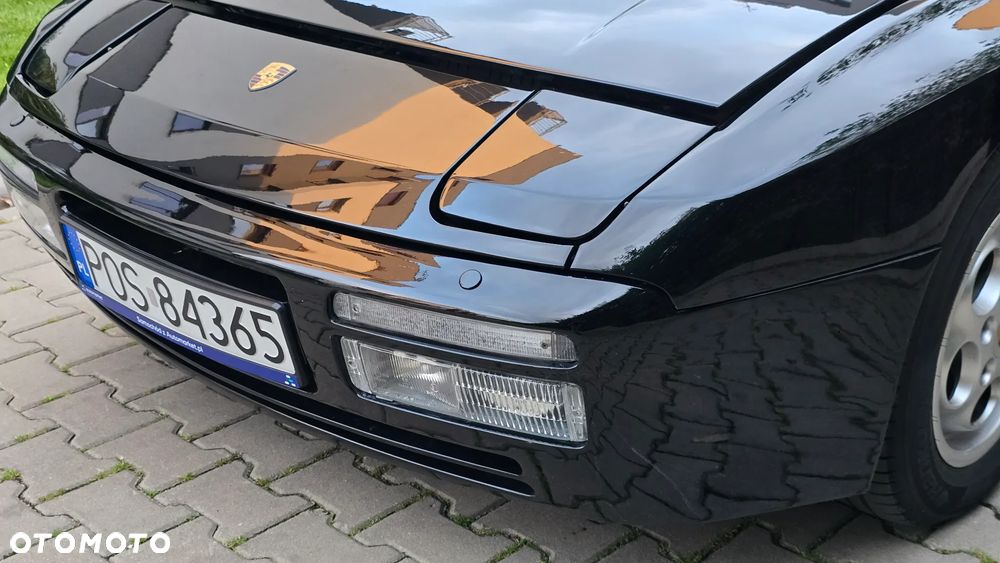 Porsche 944 - 33
