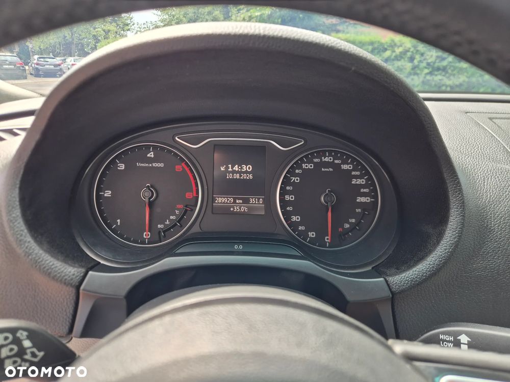 Audi A3 Sportback 2.0 TDI Ambiente - 12