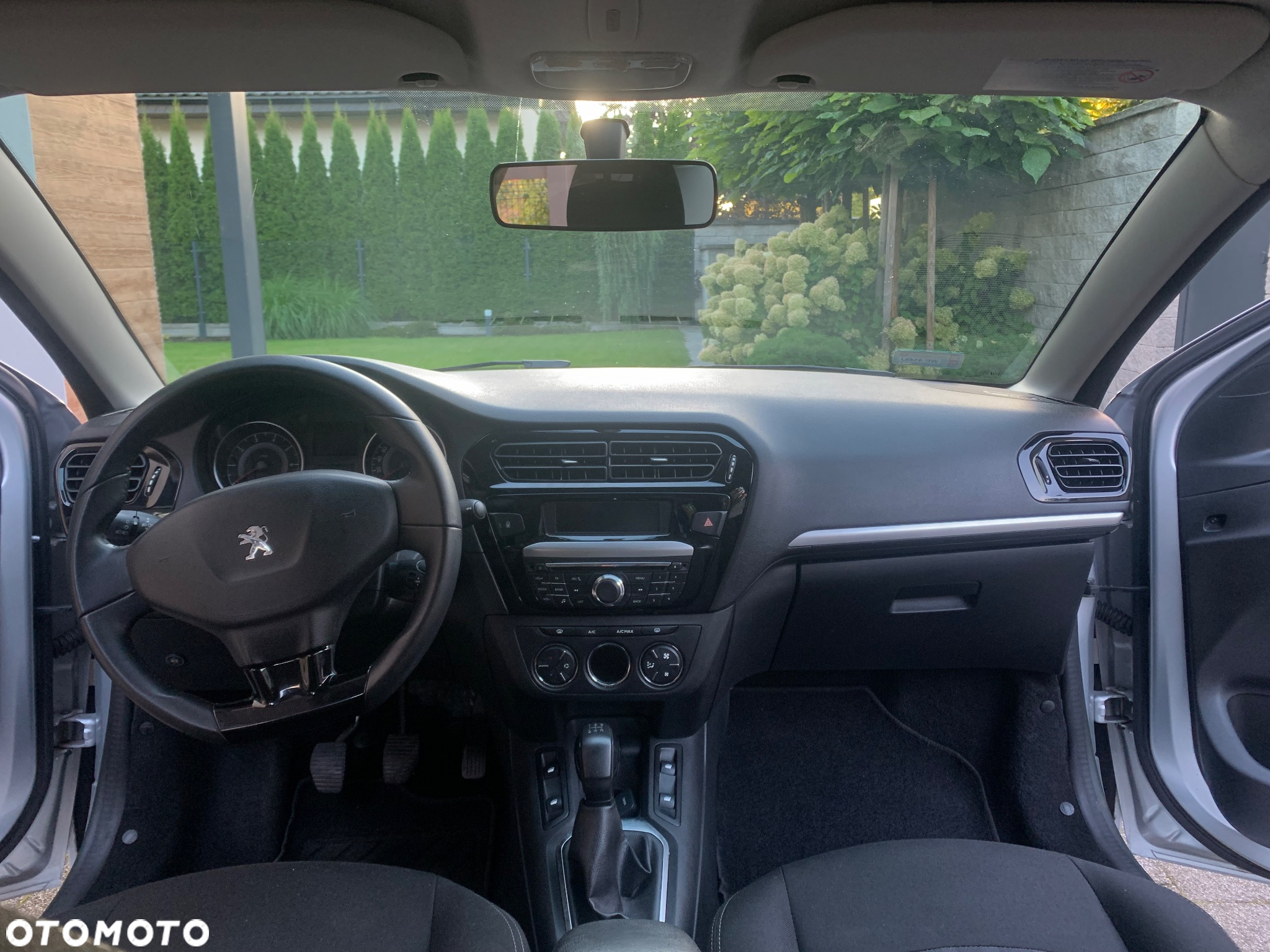 Peugeot 301 1.6 VTi Allure - 11