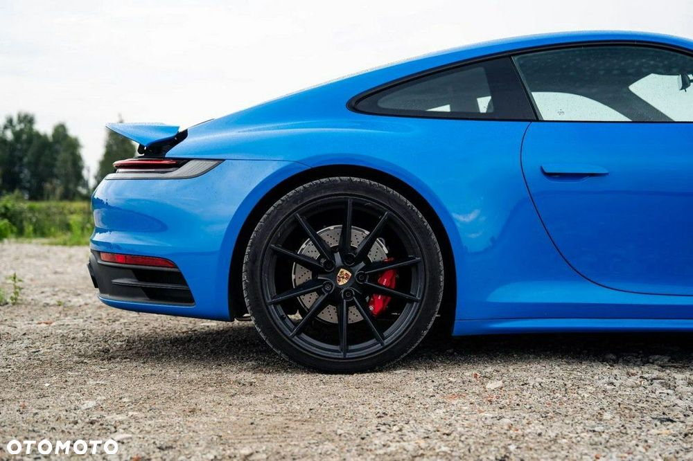 Porsche 911 Carrera S - 8