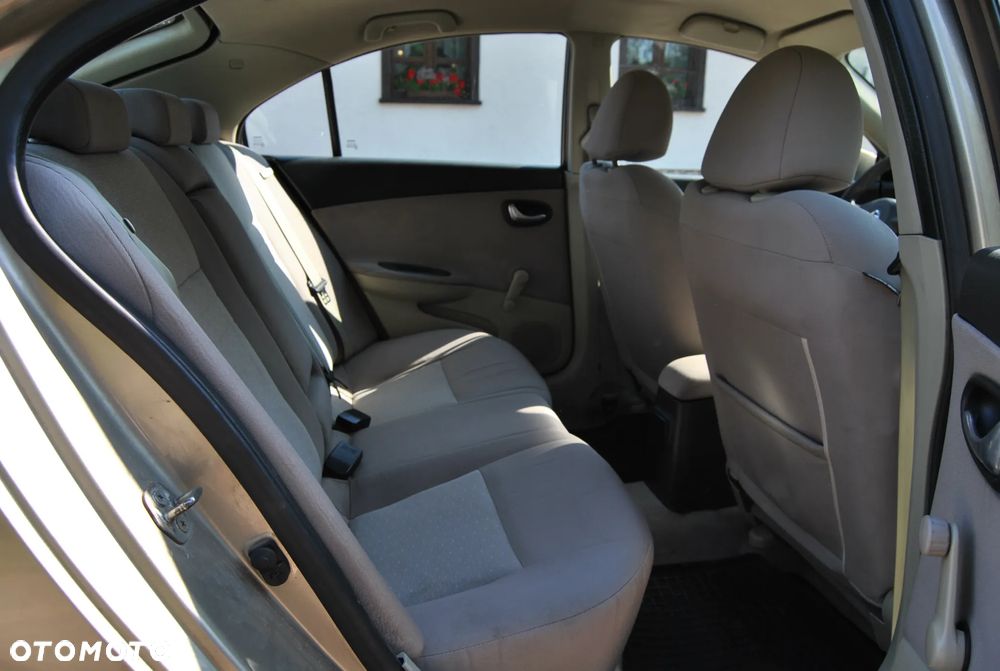 Nissan Primera 1.8 Visia - 8