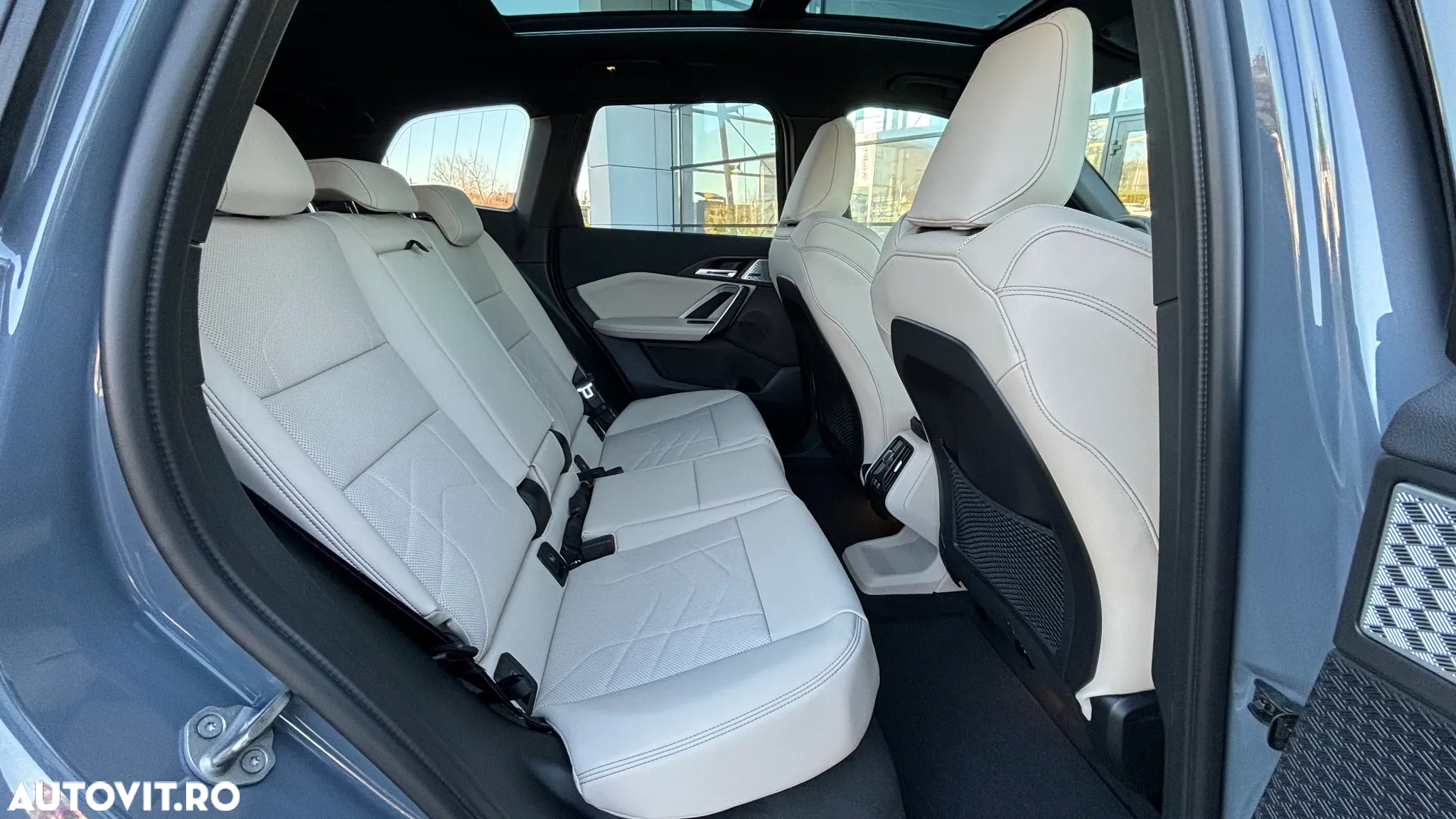 BMW iX1 - 9