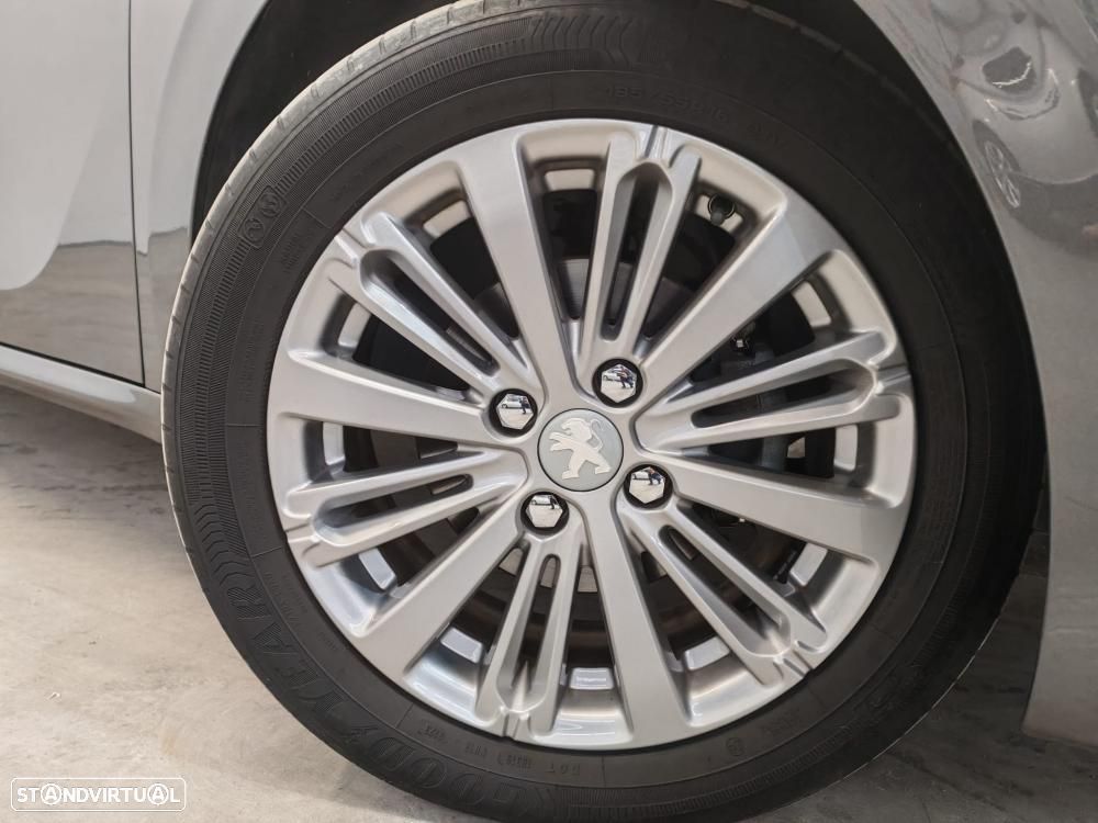 Peugeot 208 1.6 BlueHDi Style - 12