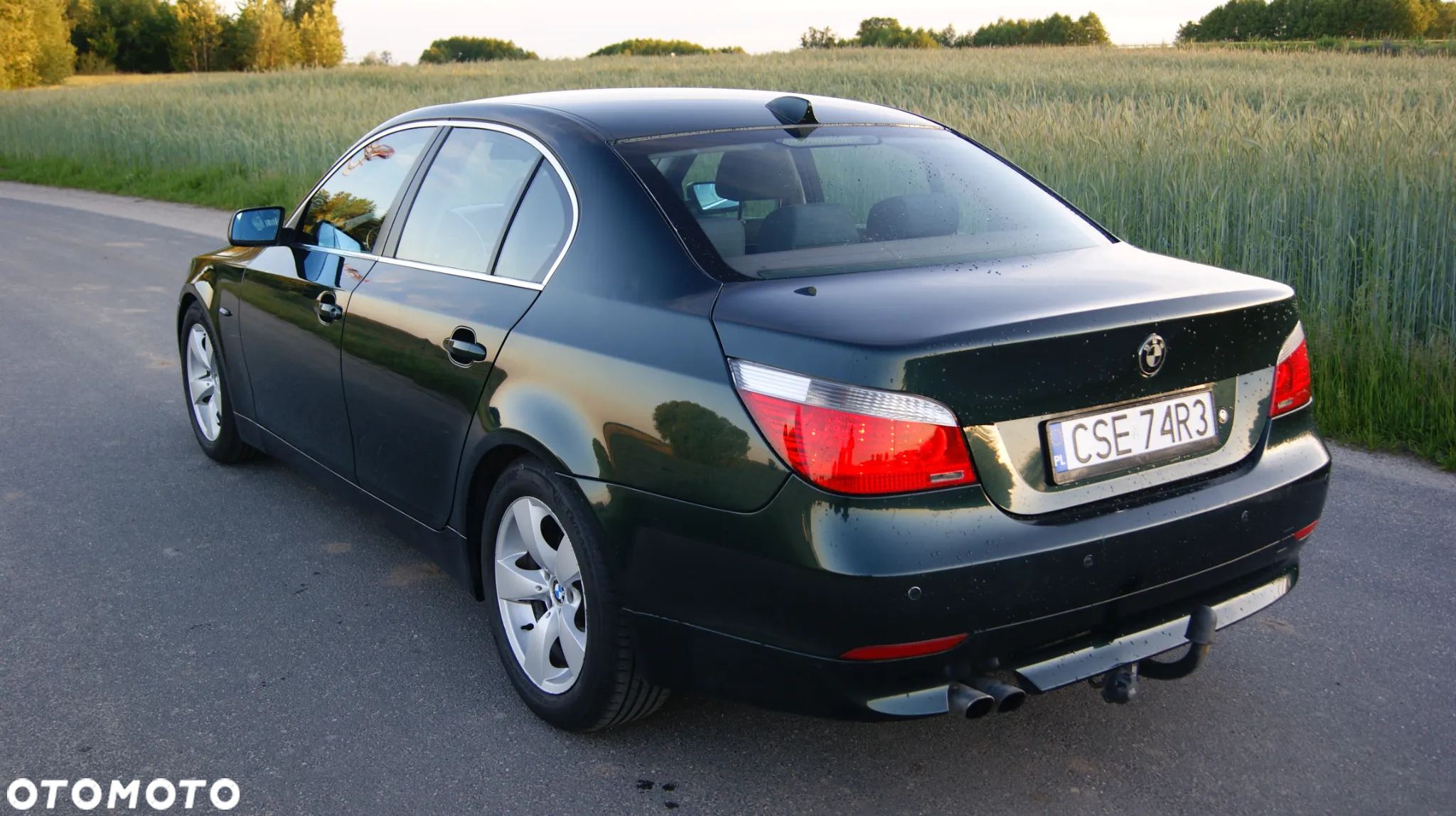 BMW Seria 5 520i - 32