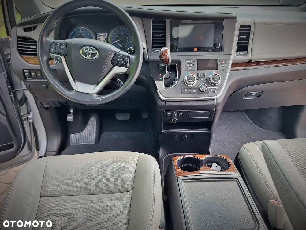 Toyota Sienna 3.5 V6 Limited AWD - 8