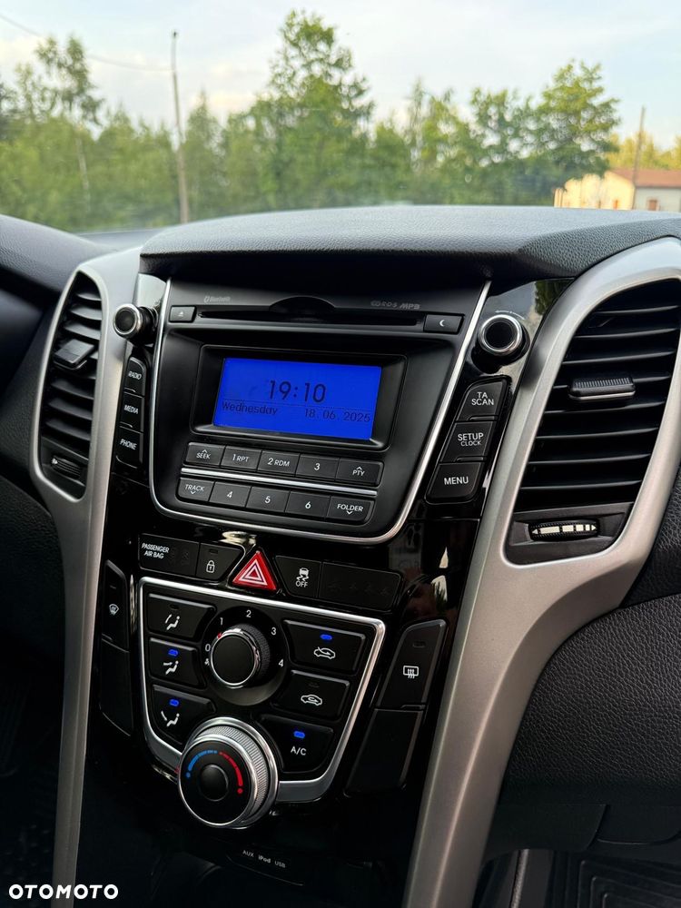 Hyundai i30 1.6 Premium - 28