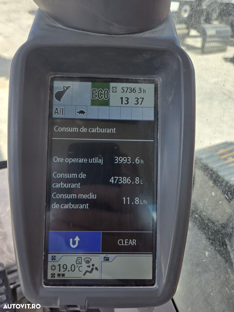 Hitachi ZX250LCN-6, 2019, 5.737h, CUPLA RAPIDA, cupa 1,55mc, inst picon, inst rotire, camera spate si laterale, latime 2,99m, ad sapare 7m, 3 pompe hidr HITACHI, consum 11,8l/h, lant 80% ok, ridica 16t, posibil leasing 3 ani-PROMOTIE 89.900 EUR+Tva - 27