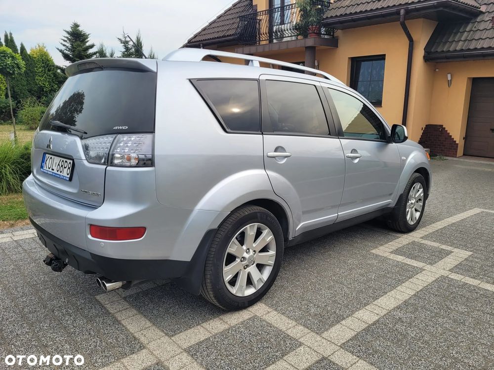 Mitsubishi Outlander 2.2 DID Instyle - 4