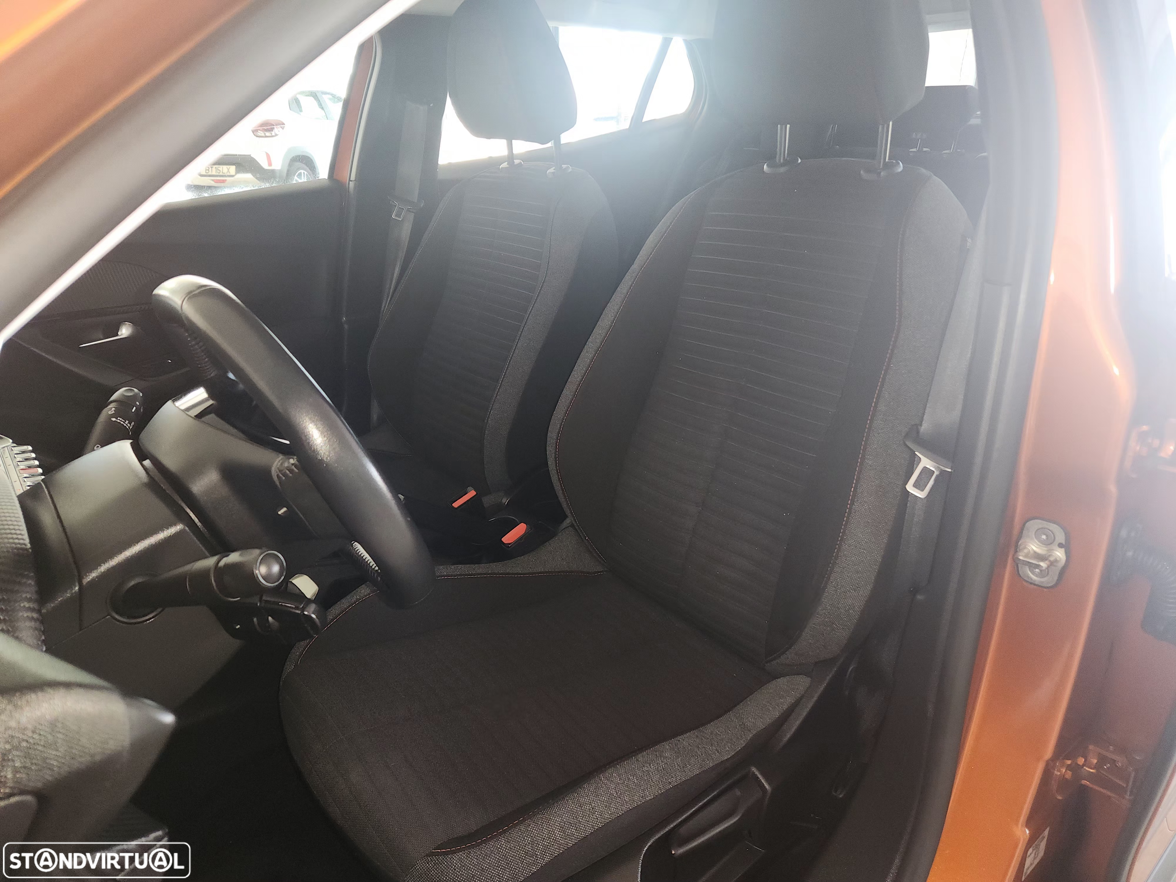 Peugeot 2008 1.5 BlueHDi Active Pack - 23