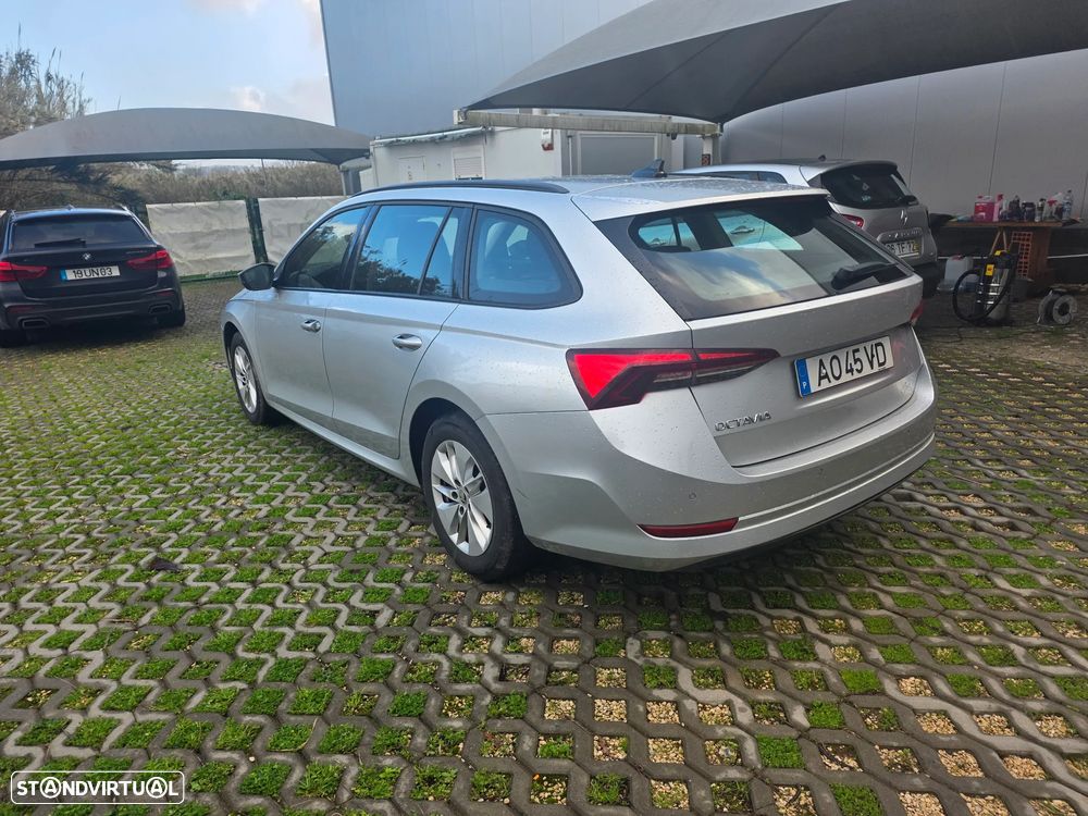 Skoda Octavia Break 2.0 TDI Ambition - 8
