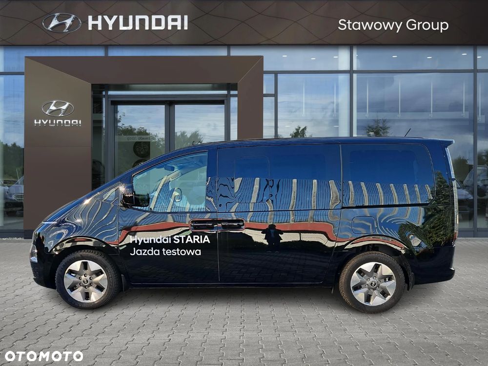 Hyundai Staria 1.6 T-GDI HEV Smart VIP - 2