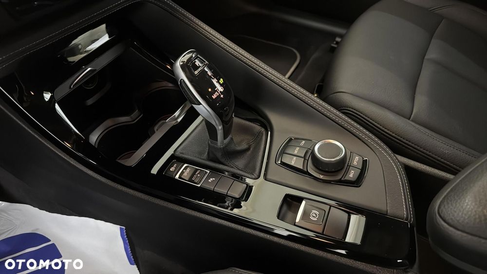 BMW X2 sDrive18d Advantage - 16